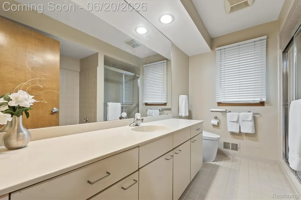 4771 Mada Court West Bloomfield Charter Township MI 48322
