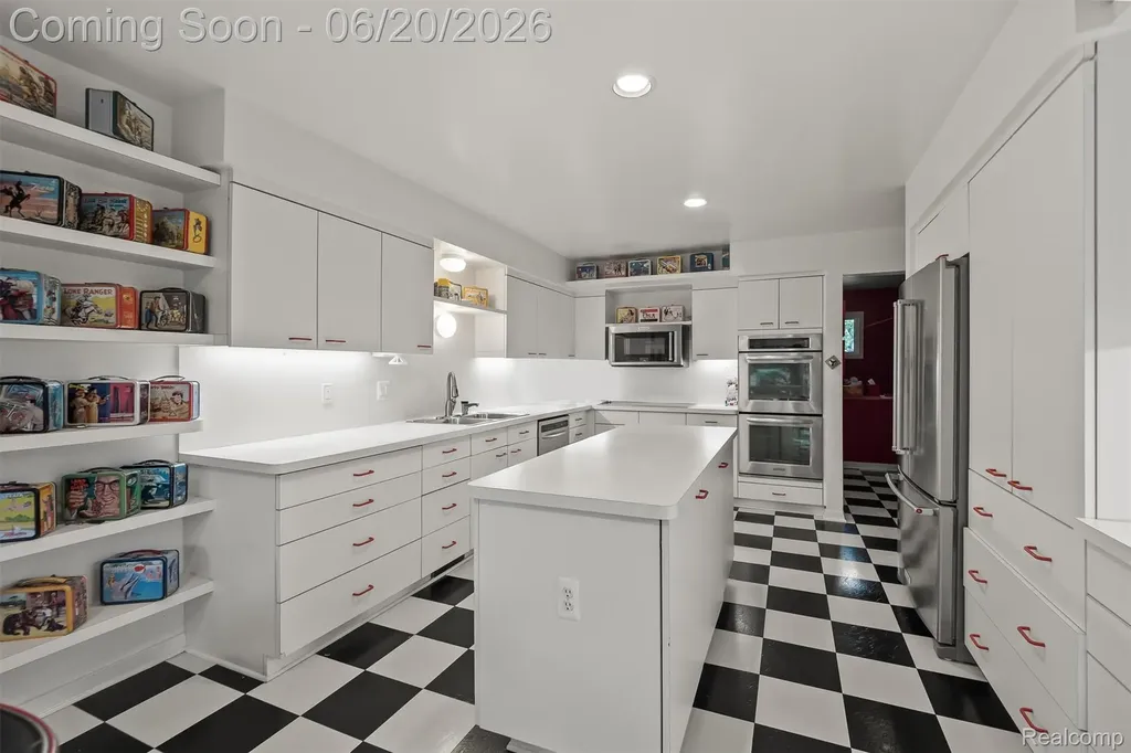 4771 Mada Court West Bloomfield Charter Township MI 48322