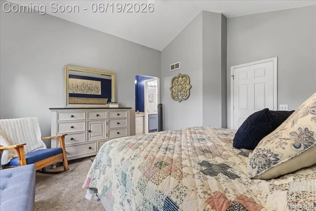 3082 Talon Circle Orion Charter Township MI 48360