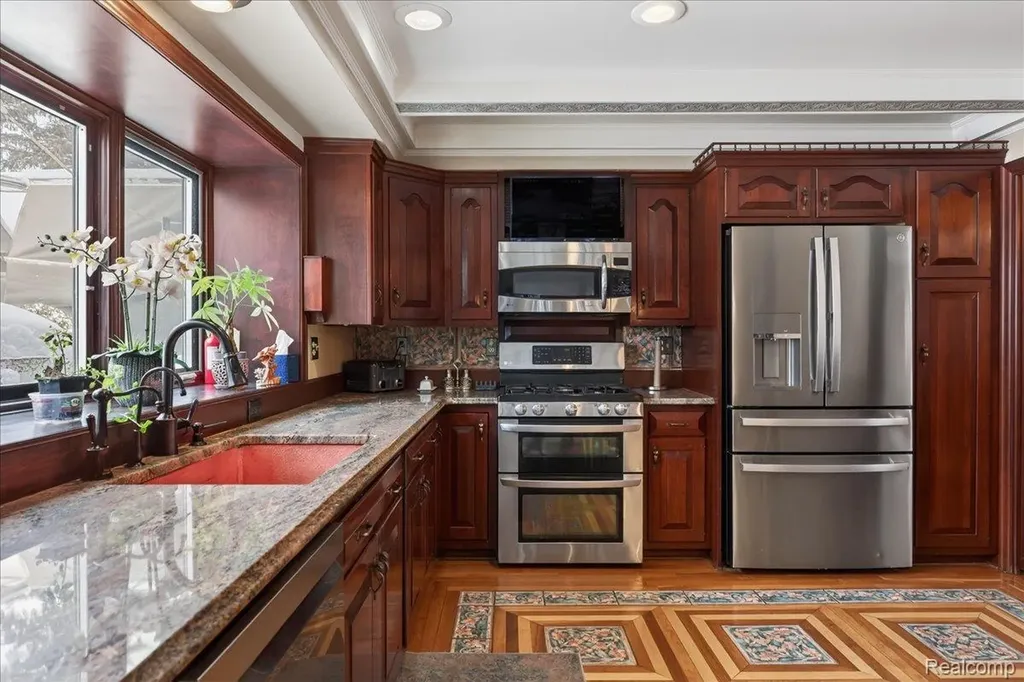 4721 Hasslick Road North Branch Township MI 48461