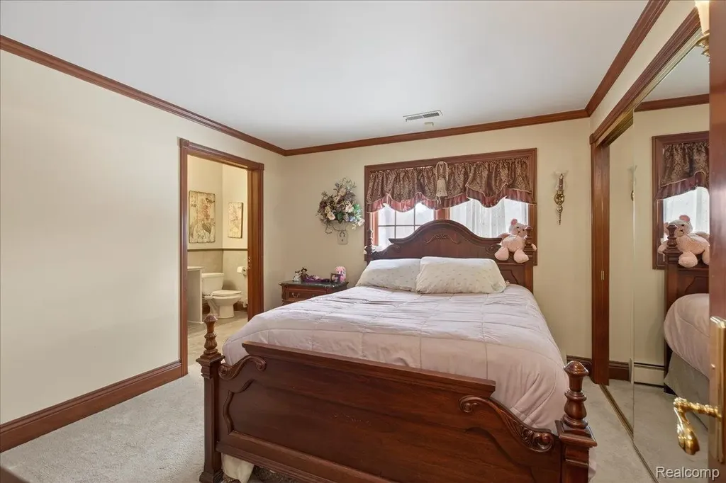 4721 Hasslick Road North Branch Township MI 48461