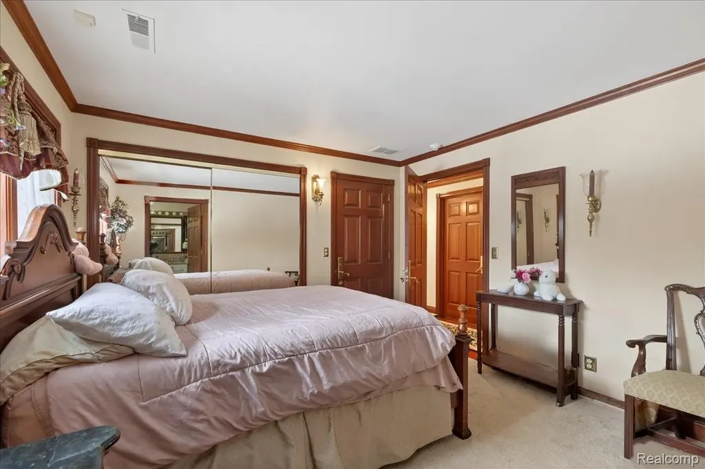 4721 Hasslick Road North Branch Township MI 48461