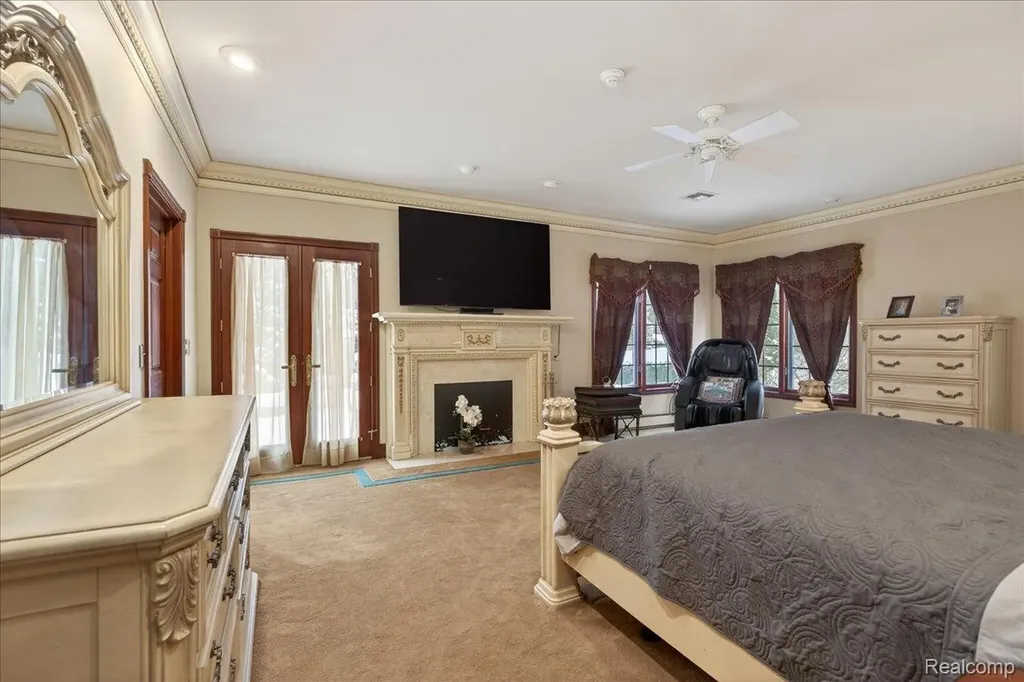 4721 Hasslick Road North Branch Township MI 48461