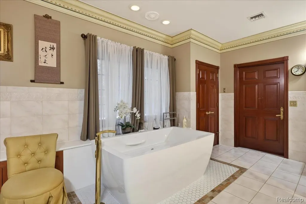 4721 Hasslick Road North Branch Township MI 48461