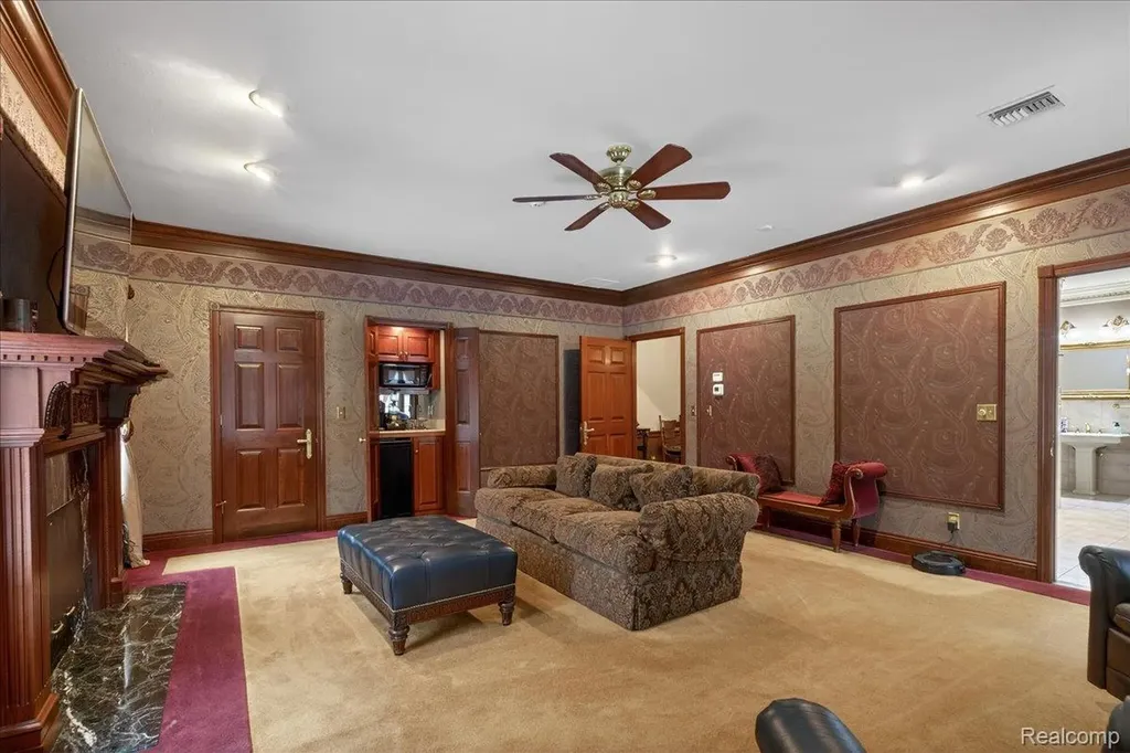 4721 Hasslick Road North Branch Township MI 48461