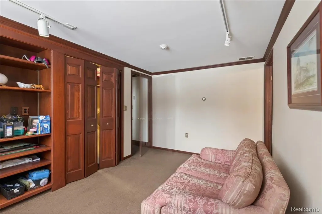 4721 Hasslick Road North Branch Township MI 48461