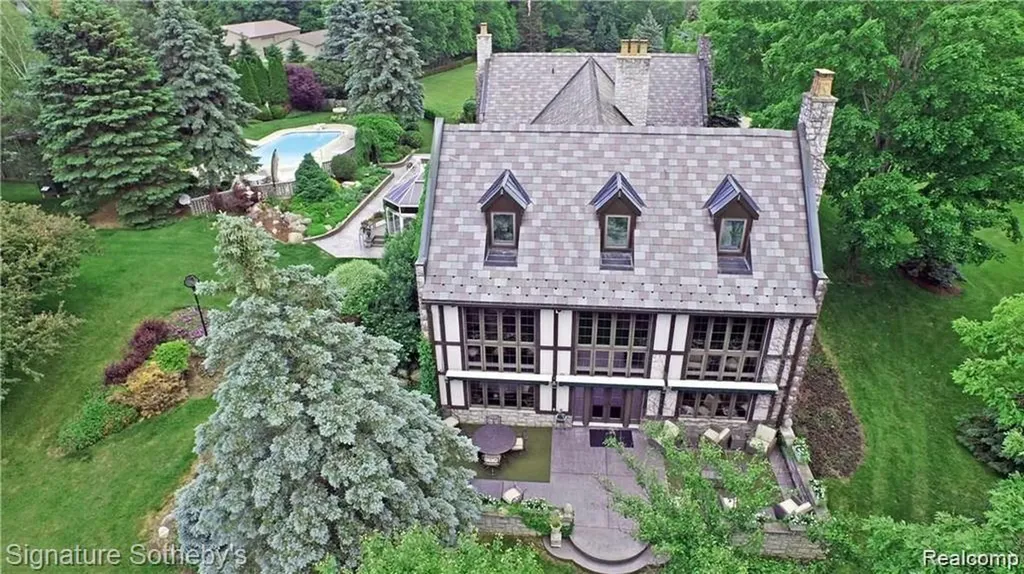 4721 Hasslick Road North Branch Township MI 48461