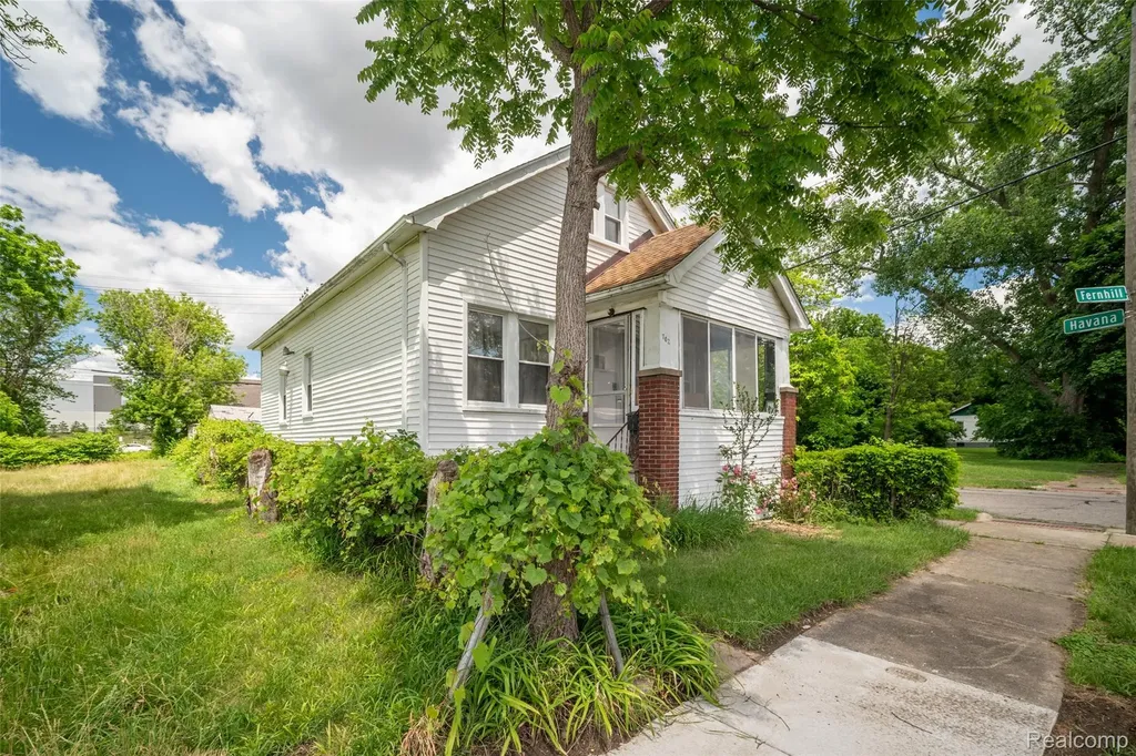 702 Fernhill Street Detroit City MI 48203
