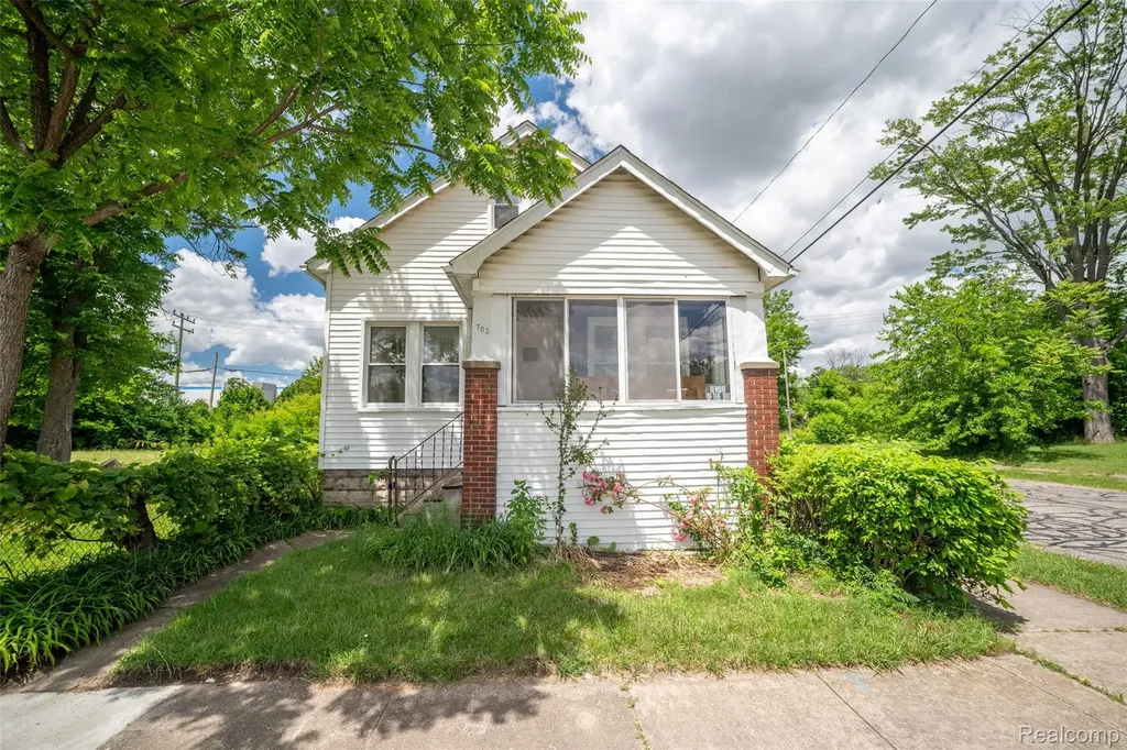 702 Fernhill Street Detroit City MI 48203