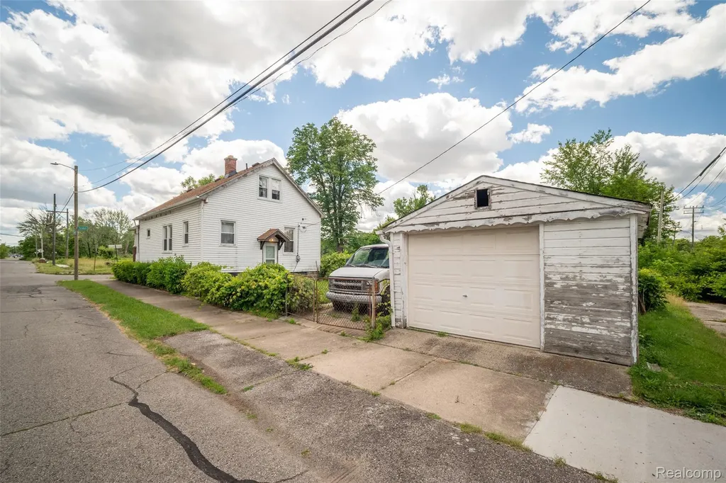 702 Fernhill Street Detroit City MI 48203