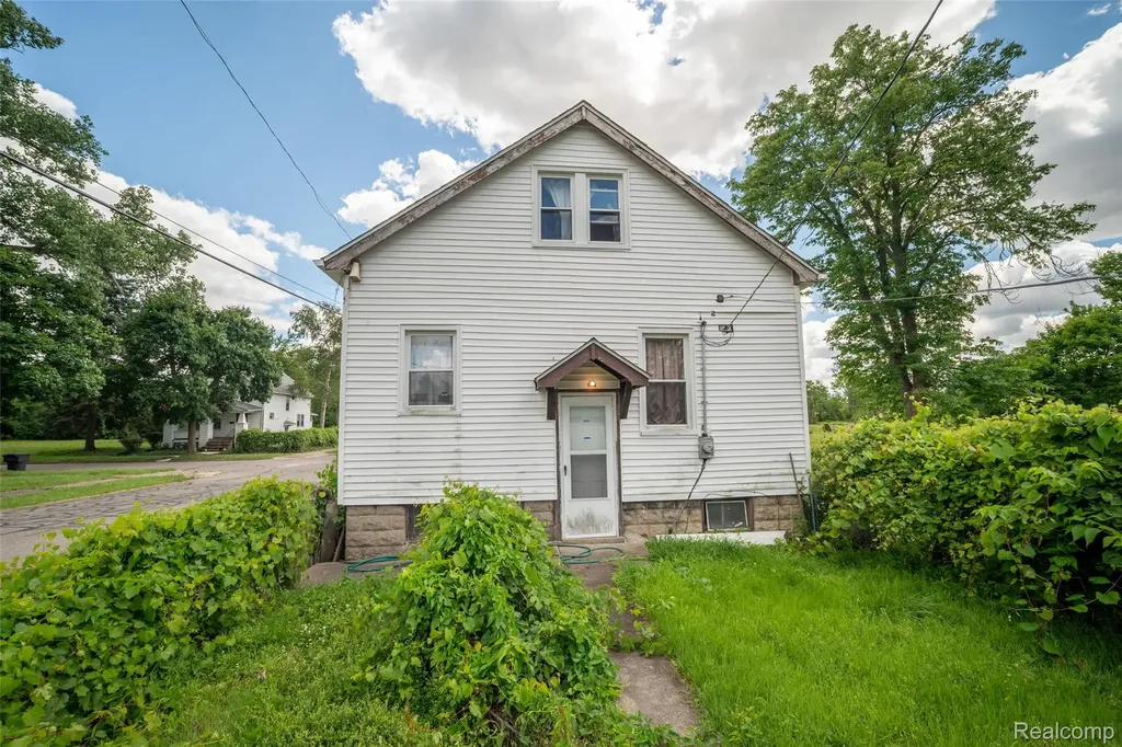 702 Fernhill Street Detroit City MI 48203