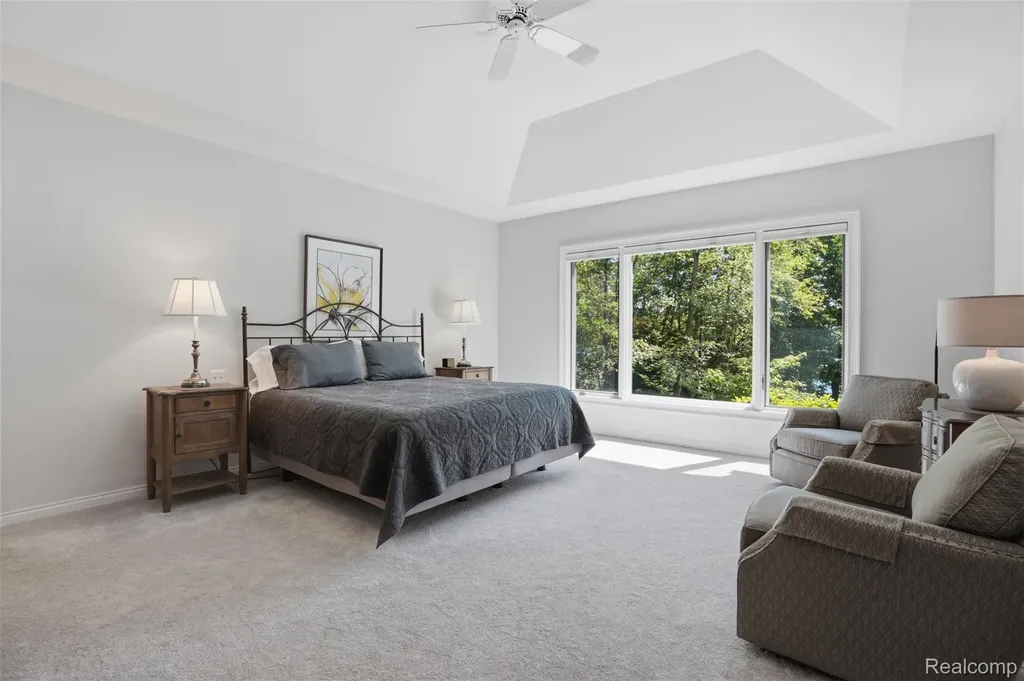 5483 Lake Ridge Drive Genoa Township MI 48116