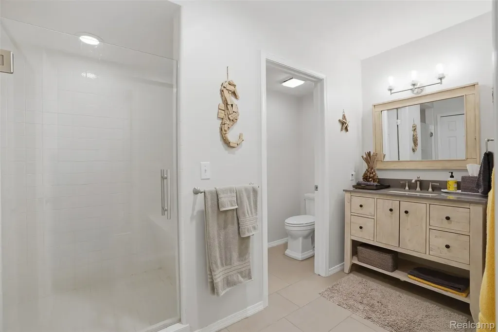 5483 Lake Ridge Drive Genoa Township MI 48116