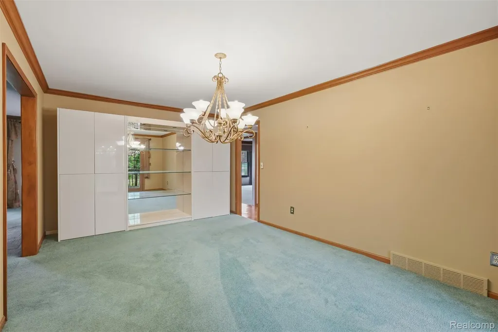 9277 Burning Tree Drive Grand Blanc Charter Township MI 48439