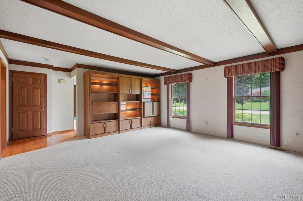 9277 Burning Tree Drive Grand Blanc Charter Township MI 48439