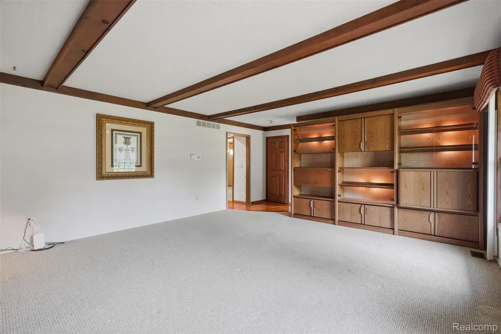 9277 Burning Tree Drive Grand Blanc Charter Township MI 48439
