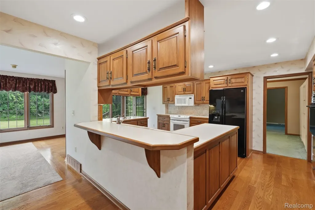 9277 Burning Tree Drive Grand Blanc Charter Township MI 48439