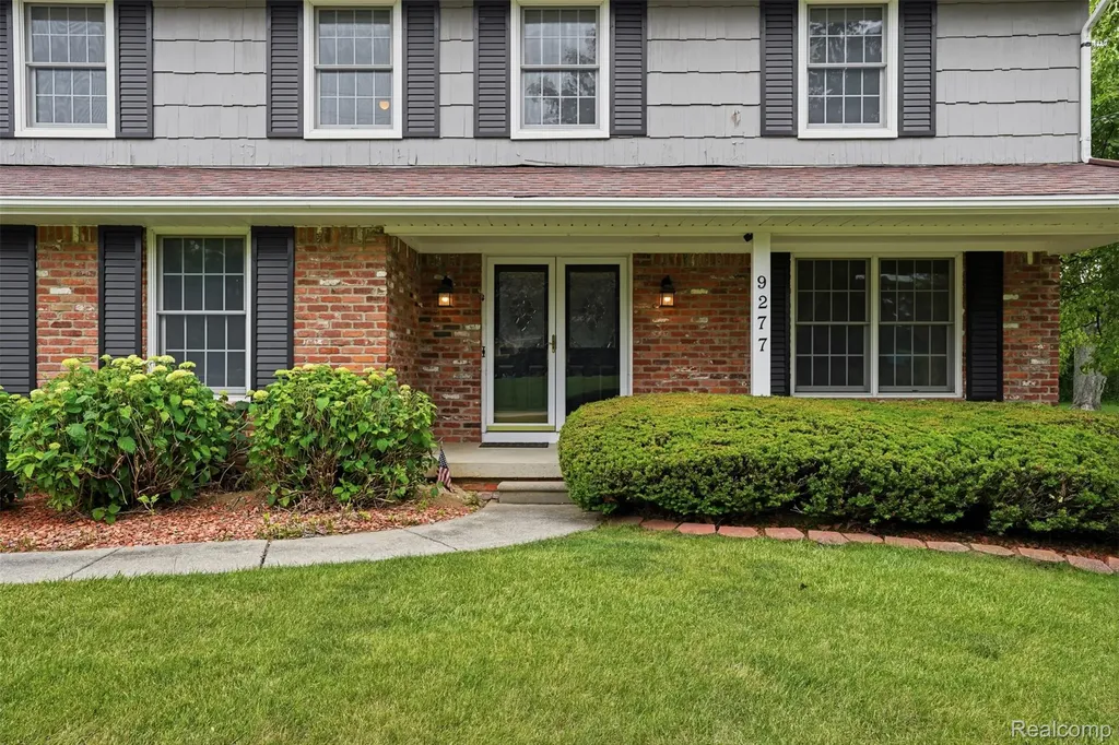 9277 Burning Tree Drive Grand Blanc Charter Township MI 48439