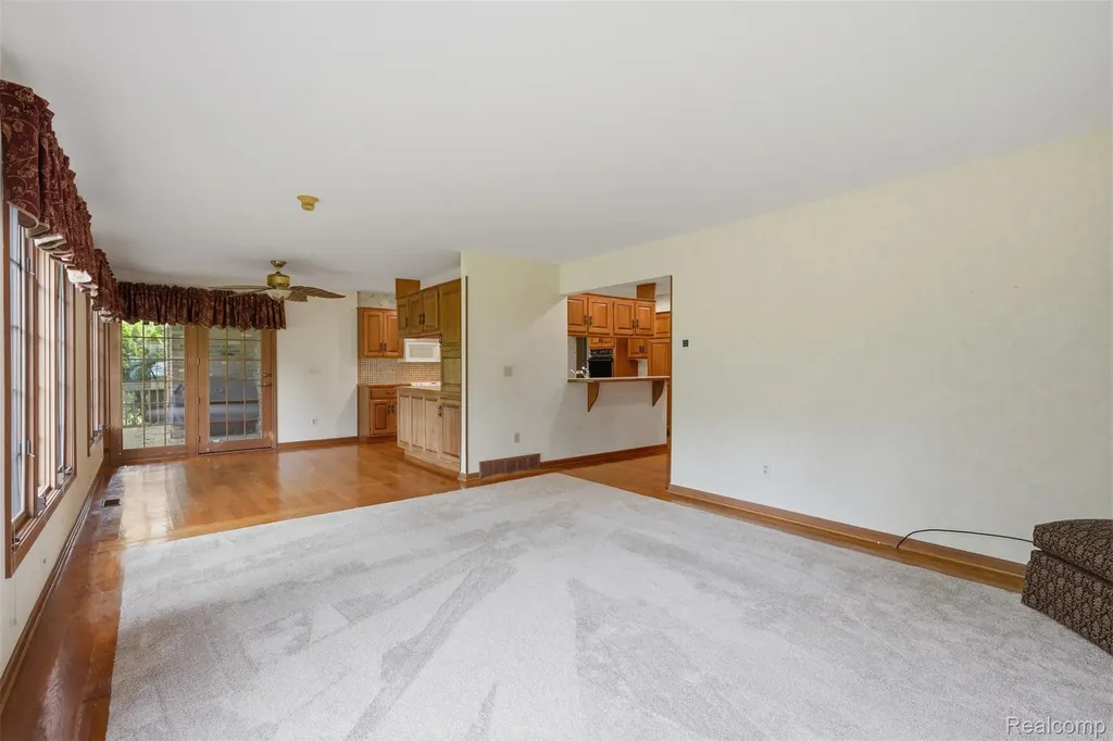 9277 Burning Tree Drive Grand Blanc Charter Township MI 48439