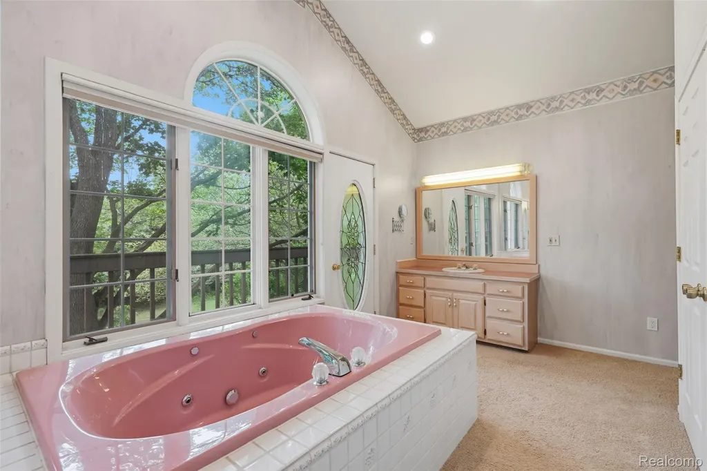 9277 Burning Tree Drive Grand Blanc Charter Township MI 48439