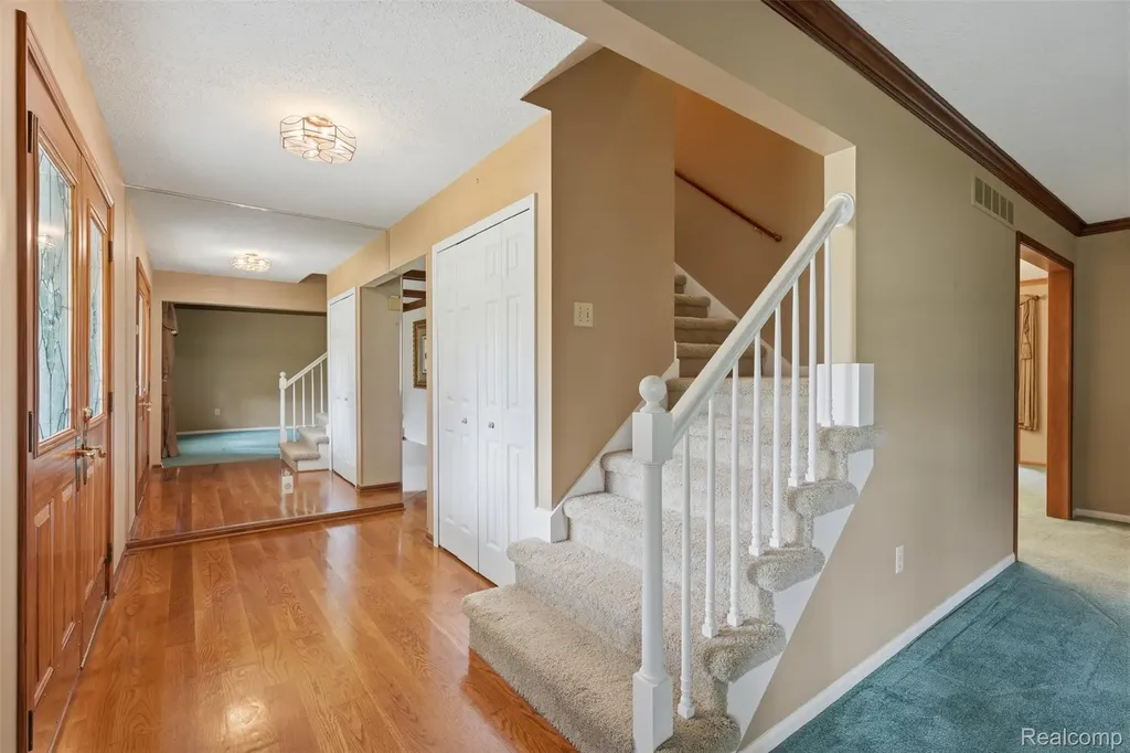 9277 Burning Tree Drive Grand Blanc Charter Township MI 48439