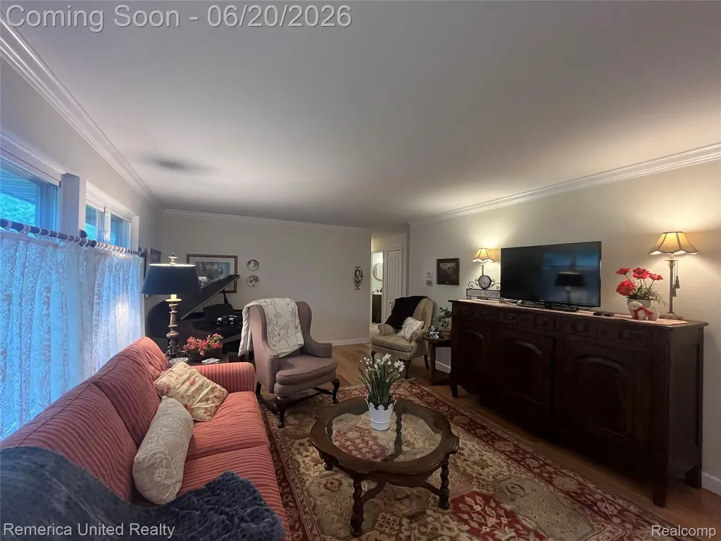 2223 Strader Drive West Bloomfield Charter Township MI 48324