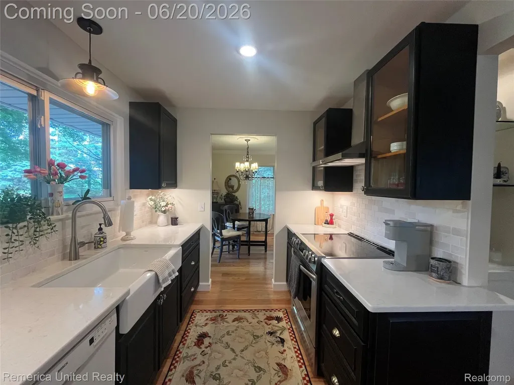 2223 Strader Drive West Bloomfield Charter Township MI 48324