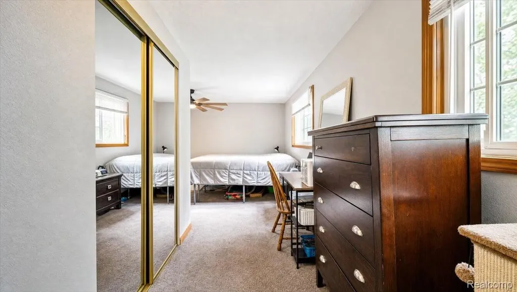 13458 Poplar Street Southgate City MI 48195