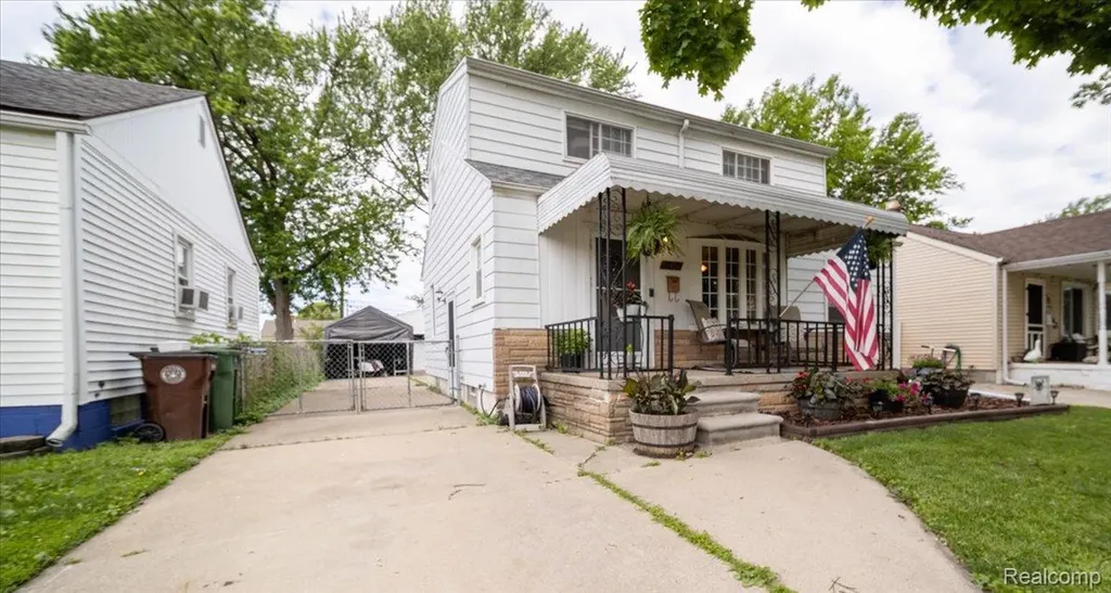 13458 Poplar Street Southgate City MI 48195