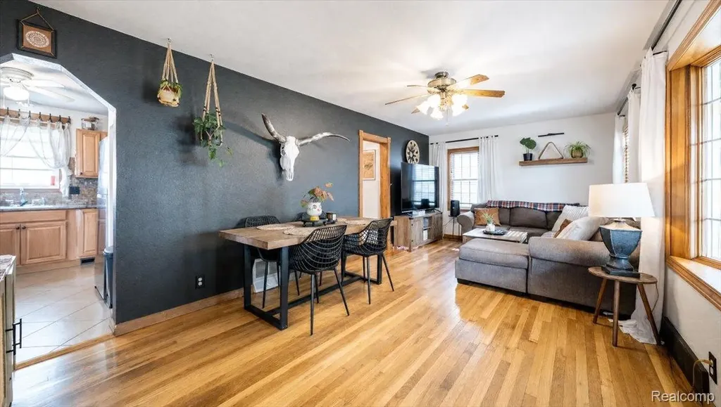 13458 Poplar Street Southgate City MI 48195