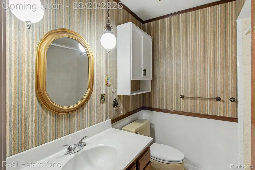 6440 Grand Circle Drive Genoa Township MI 48116