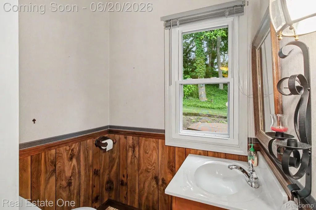6440 Grand Circle Drive Genoa Township MI 48116
