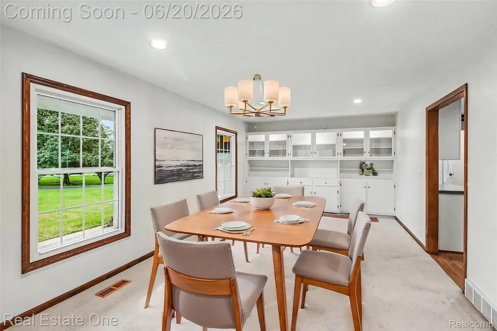 6440 Grand Circle Drive Genoa Township MI 48116