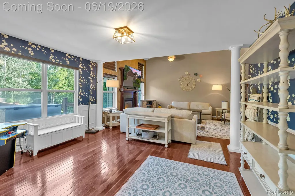 18090 Curtis Court Livonia City MI 48152