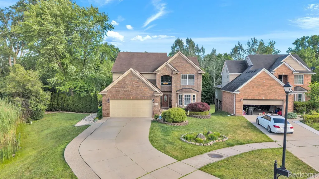 18090 Curtis Court Livonia City MI 48152