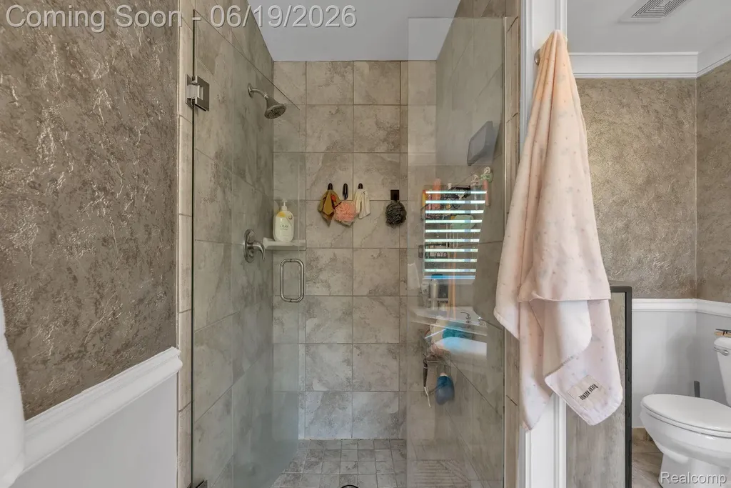 18090 Curtis Court Livonia City MI 48152