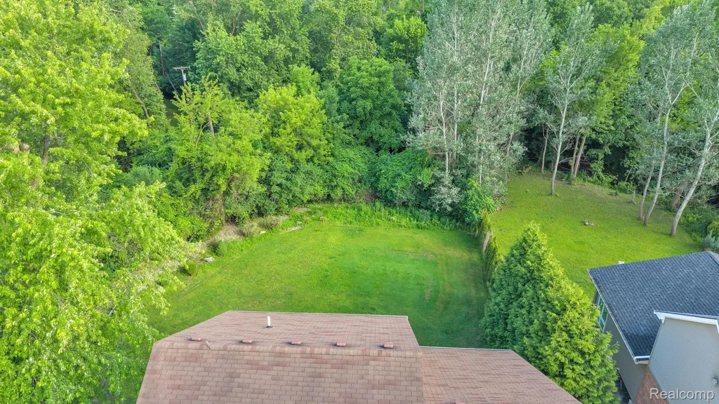 18090 Curtis Court Livonia City MI 48152