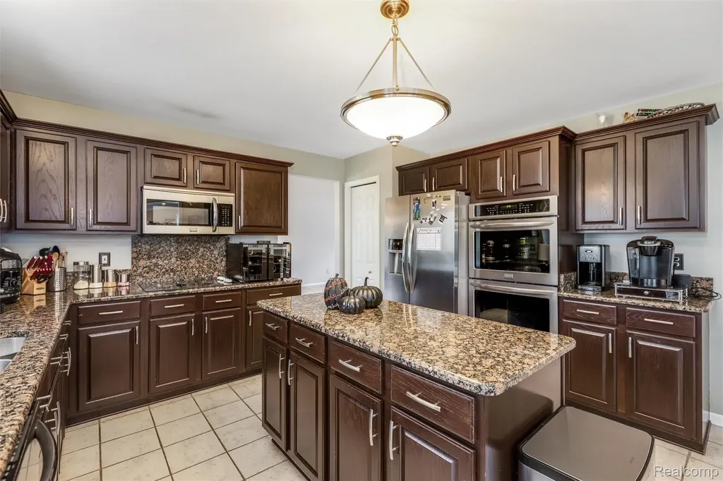 30425 Norwich Drive Novi City MI 48377