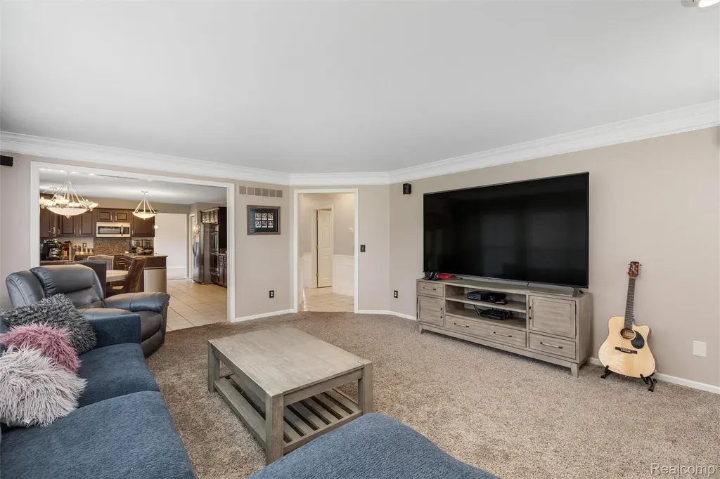 30425 Norwich Drive Novi City MI 48377