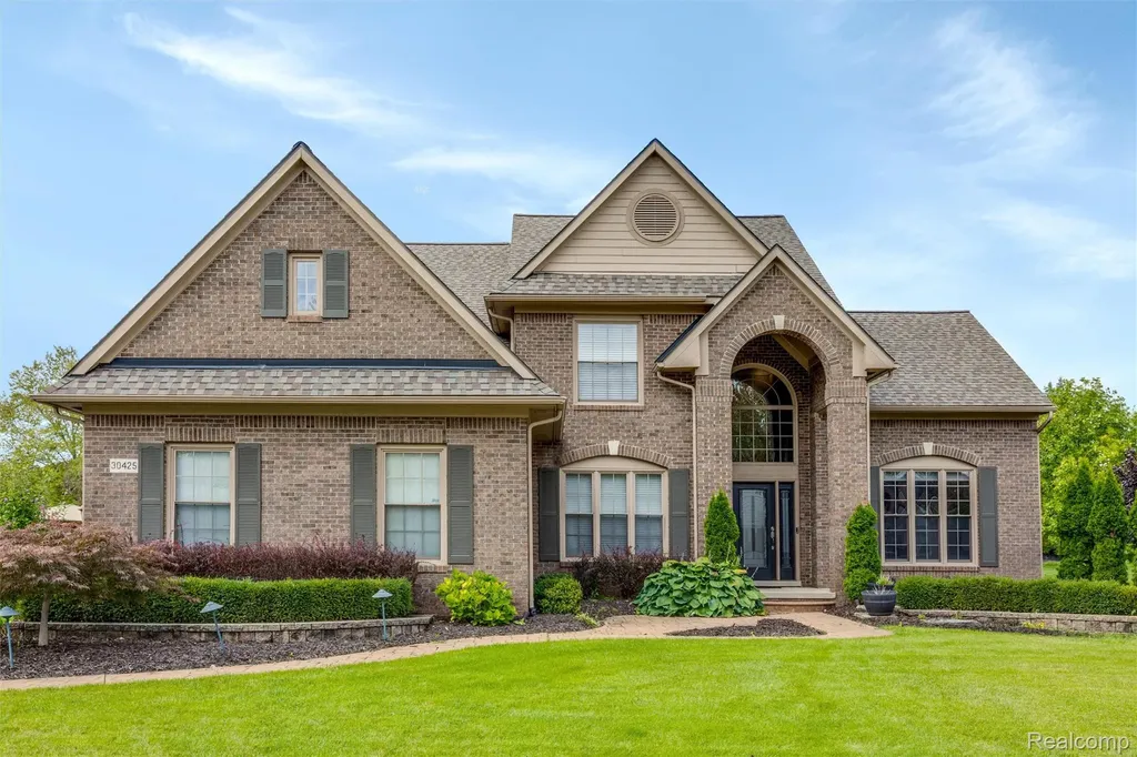 30425 Norwich Drive Novi City MI 48377