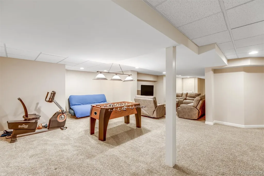 30425 Norwich Drive Novi City MI 48377