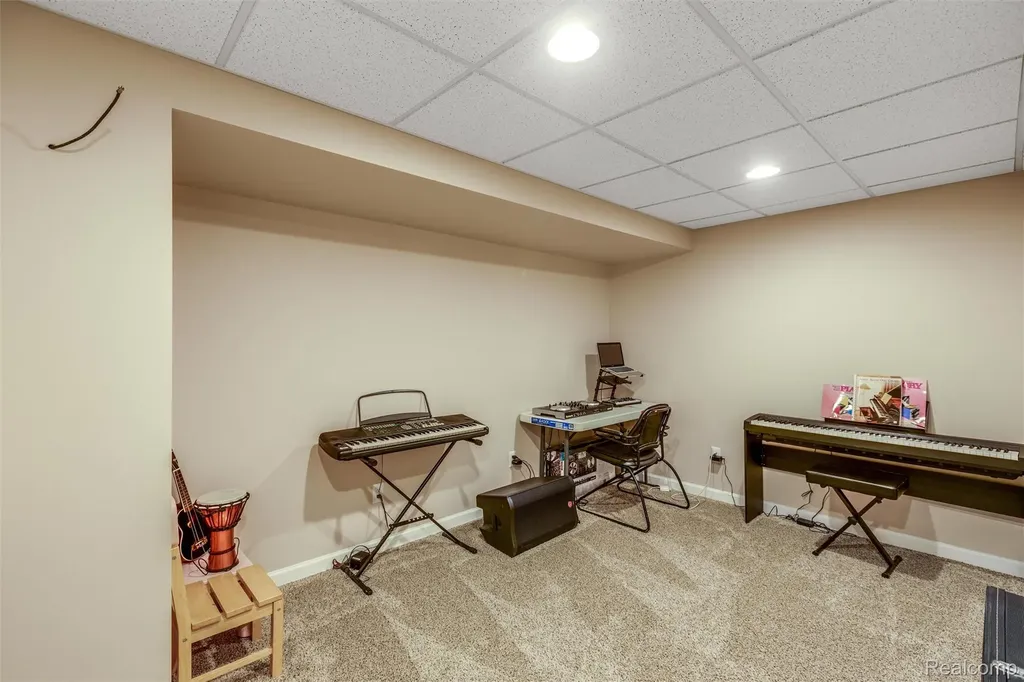 30425 Norwich Drive Novi City MI 48377