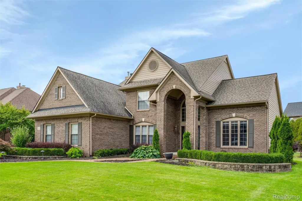 30425 Norwich Drive Novi City MI 48377
