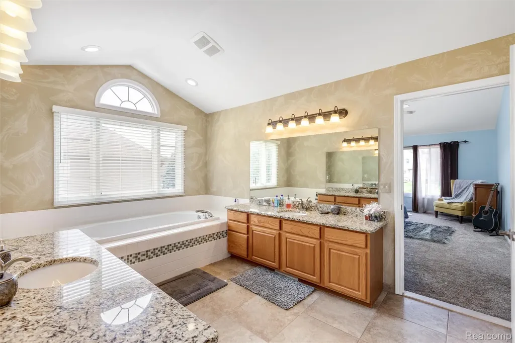 30425 Norwich Drive Novi City MI 48377