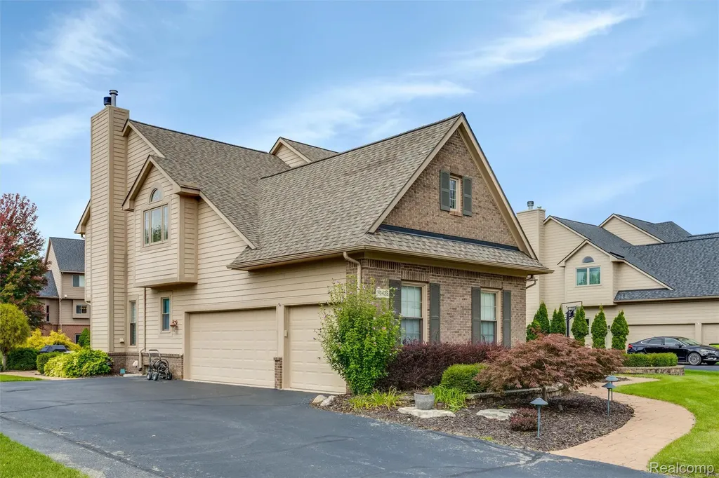 30425 Norwich Drive Novi City MI 48377