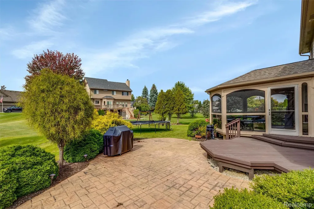 30425 Norwich Drive Novi City MI 48377