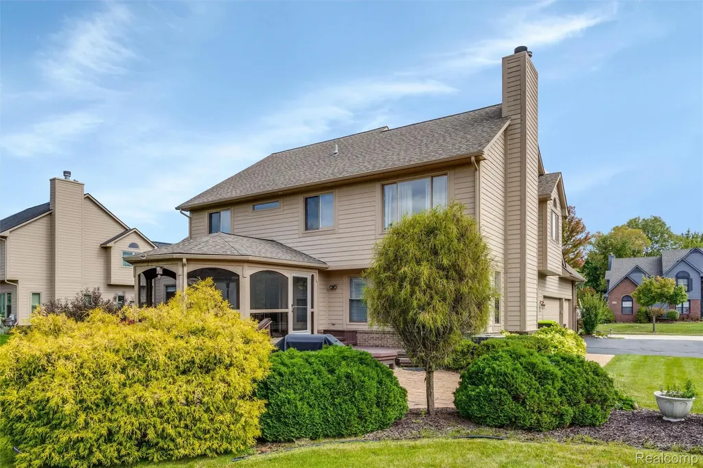 30425 Norwich Drive Novi City MI 48377