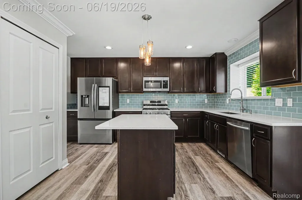 3455 N Quarry Creek Drive White Lake Charter Township MI 48383