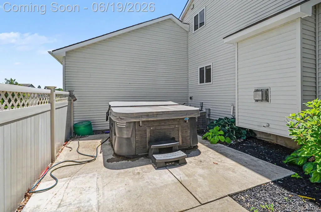 3455 N Quarry Creek Drive White Lake Charter Township MI 48383
