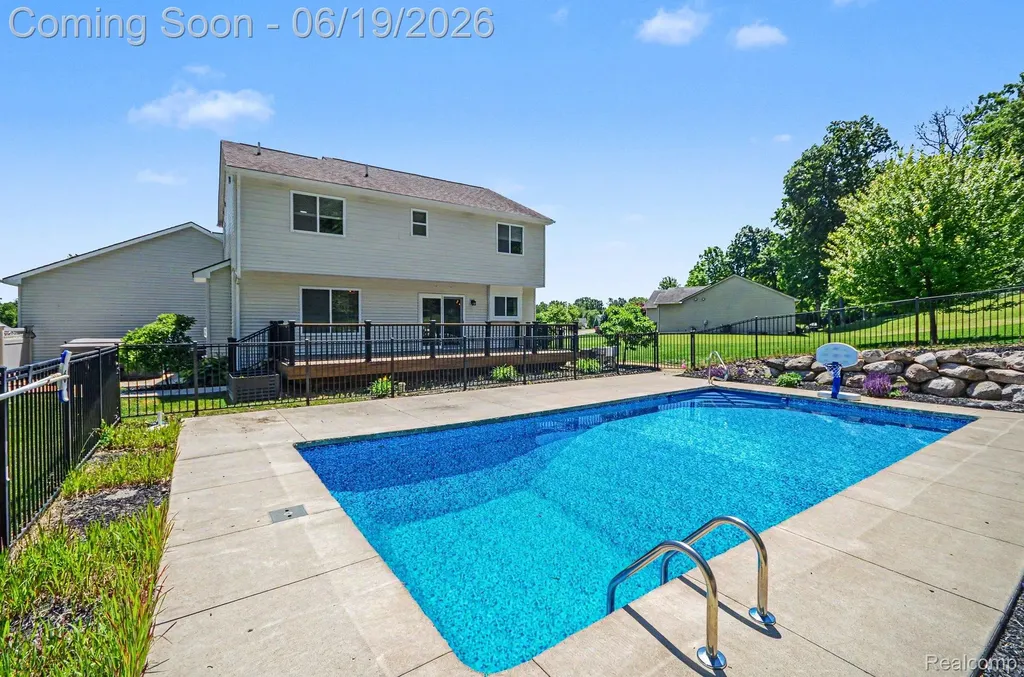3455 N Quarry Creek Drive White Lake Charter Township MI 48383